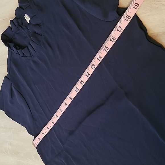 EUC navy blue blouse size S - Picture 4 of 5